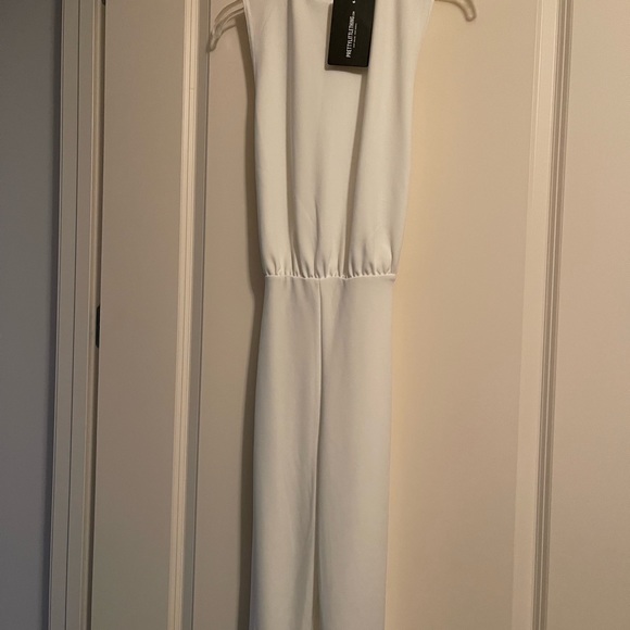 Prettylittlething - Picture 2 of 3